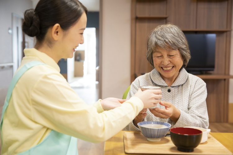 夜勤専従スタッフ募集